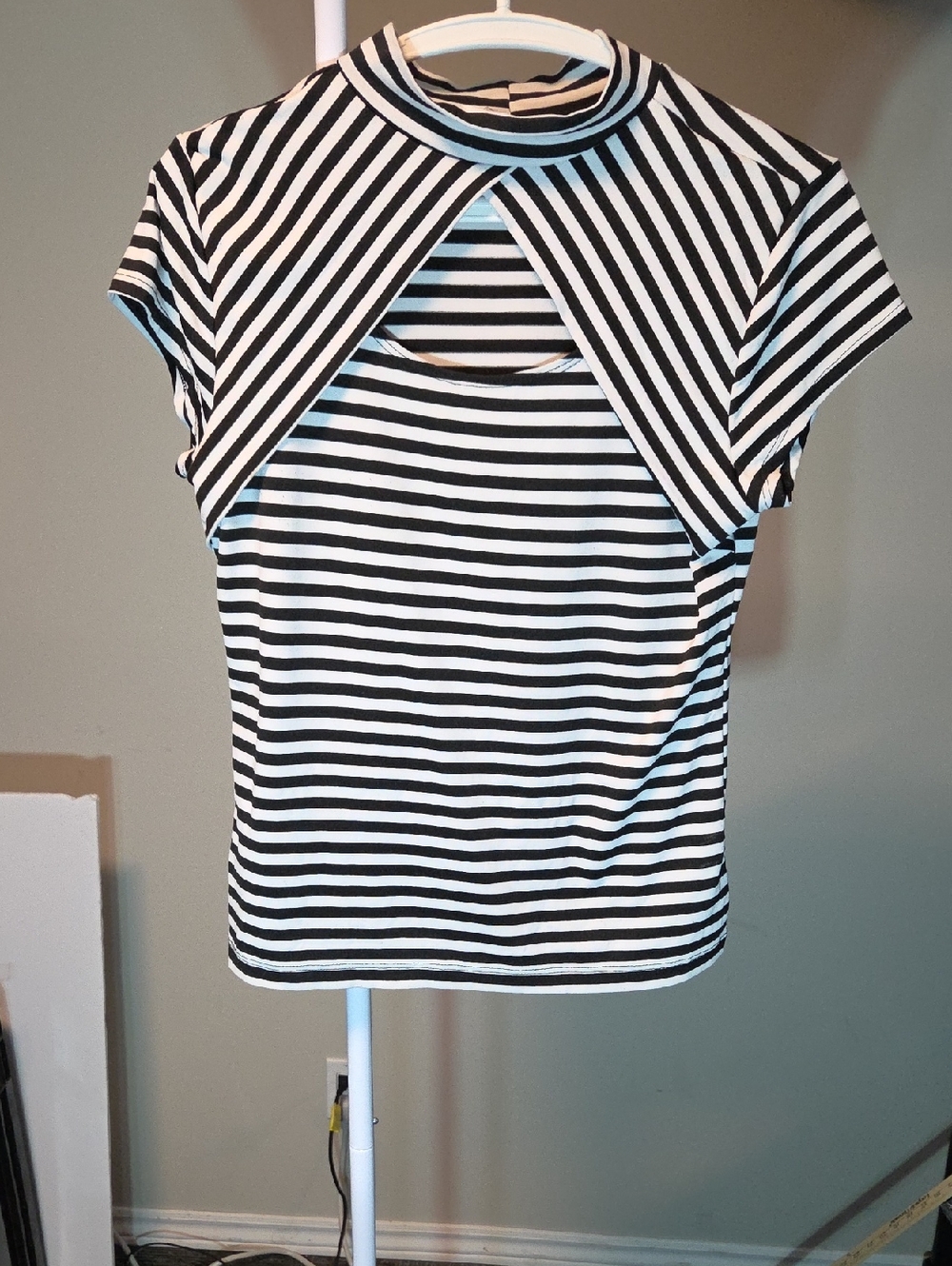 Beechers Brook Black White Striped Cutout Top Layered Short Sleeve Tee Size M